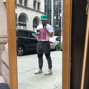 Meet your Posher, Jhon